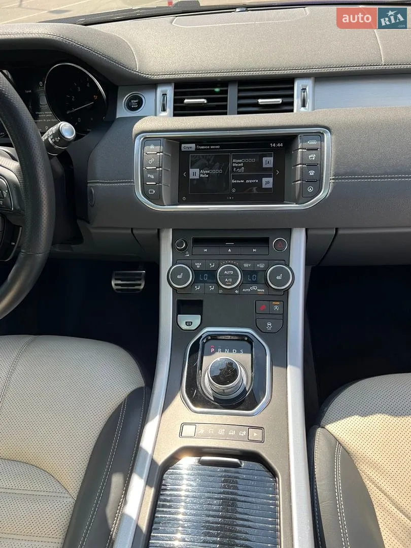 2016 Land Rover Range Rover Evoque - мініатюра 26