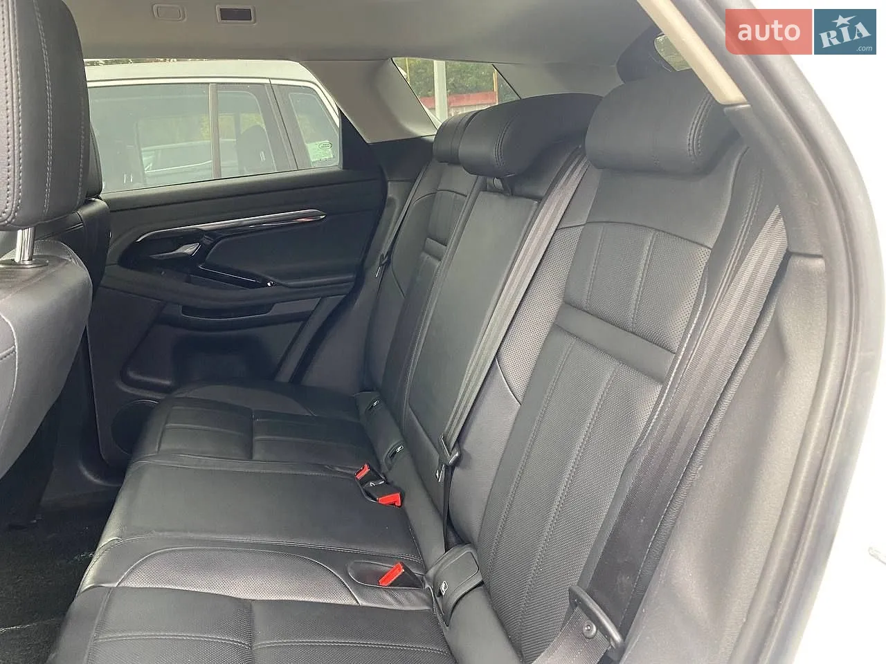 2019 Land Rover Range Rover Evoque - мініатюра 18