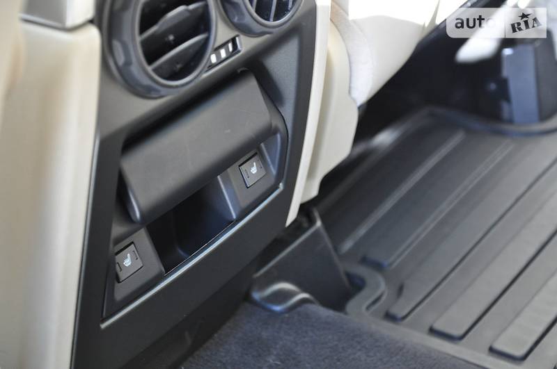 Позашляховик / Кросовер Land Rover Range Rover Sport 2011 в Броварах