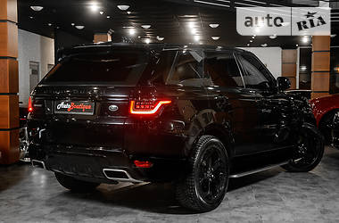 Позашляховик / Кросовер Land Rover Range Rover Sport 2018 в 