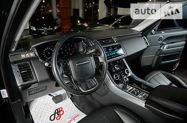 Позашляховик / Кросовер Land Rover Range Rover Sport 2018 в 