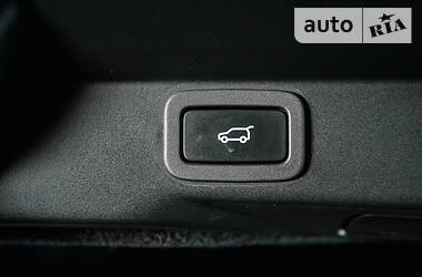 Позашляховик / Кросовер Land Rover Range Rover Sport 2018 в 