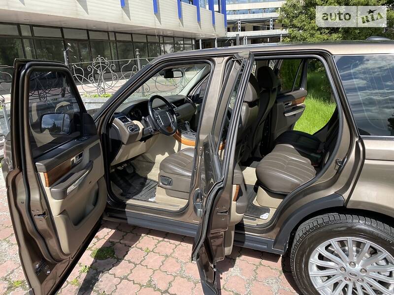 Позашляховик / Кросовер Land Rover Range Rover Sport 2010 в Києві