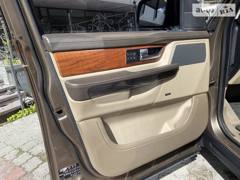 Позашляховик / Кросовер Land Rover Range Rover Sport 2010 в Києві