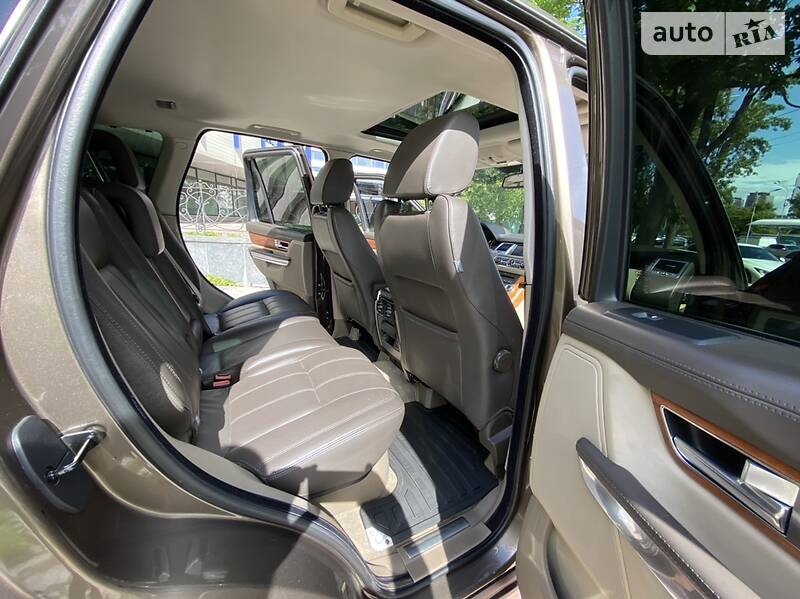 Позашляховик / Кросовер Land Rover Range Rover Sport 2010 в Києві