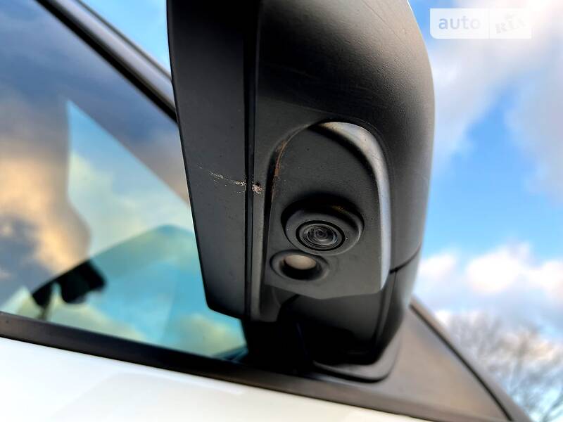 Внедорожник / Кроссовер Land Rover Range Rover Sport 2013 в Кривом Роге