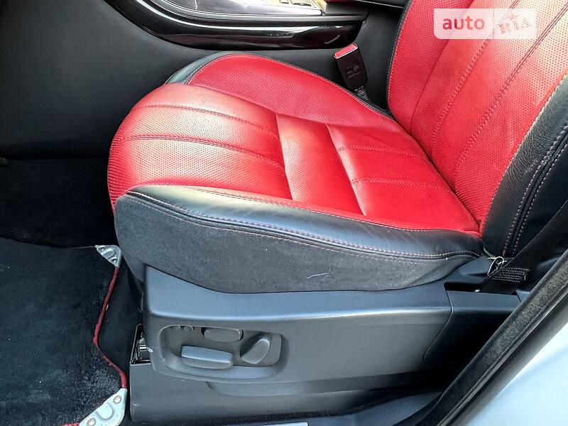 Внедорожник / Кроссовер Land Rover Range Rover Sport 2013 в Кривом Роге