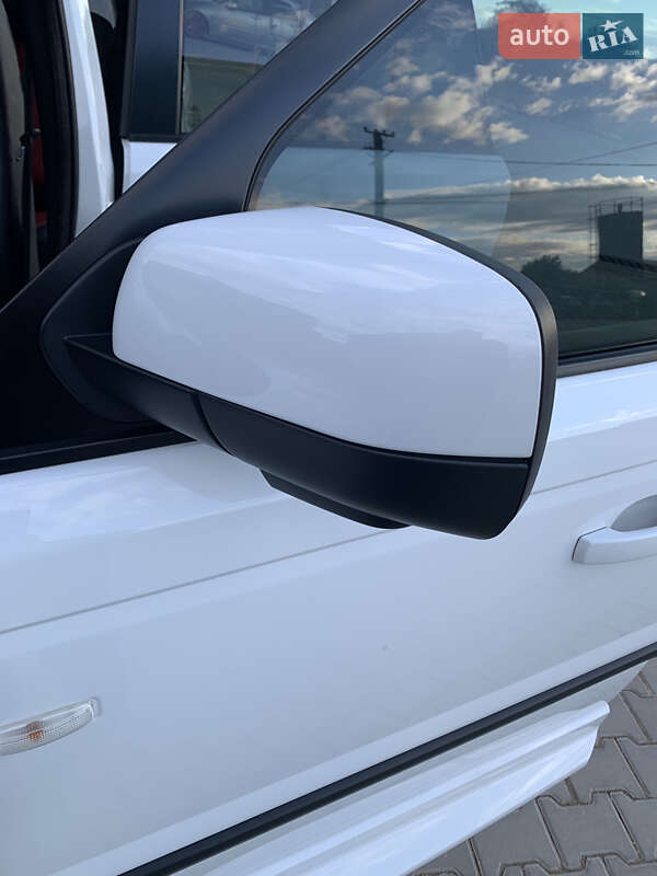 Внедорожник / Кроссовер Land Rover Range Rover Sport 2012 в Одессе