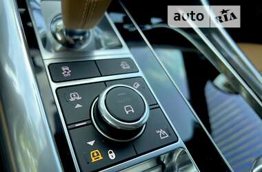 Позашляховик / Кросовер Land Rover Range Rover Sport 2019 в 
