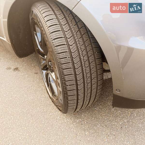 Внедорожник / Кроссовер Land Rover Range Rover Sport 2016 в Киеве