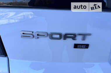 Позашляховик / Кросовер Land Rover Range Rover Sport 2022 в 