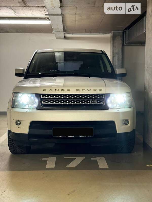 Внедорожник / Кроссовер Land Rover Range Rover Sport 2010 в Киеве