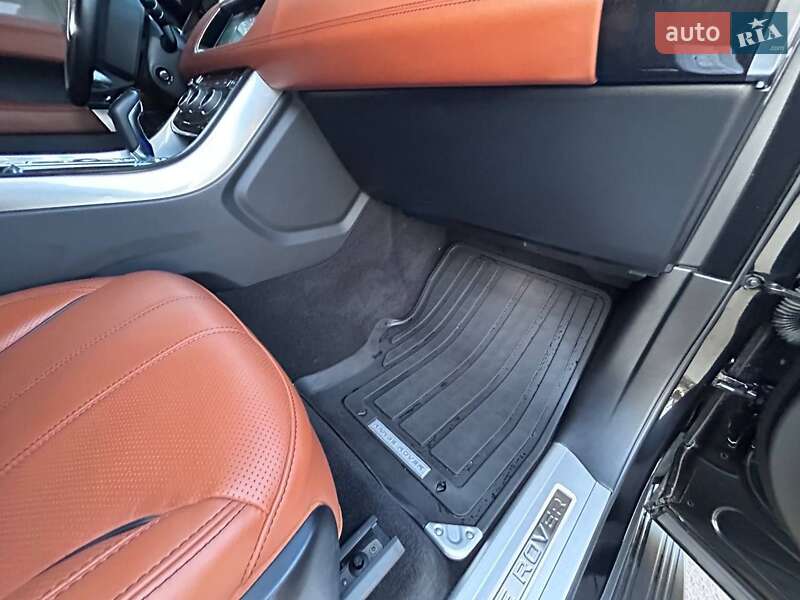 Внедорожник / Кроссовер Land Rover Range Rover Sport 2017 в Павлограде