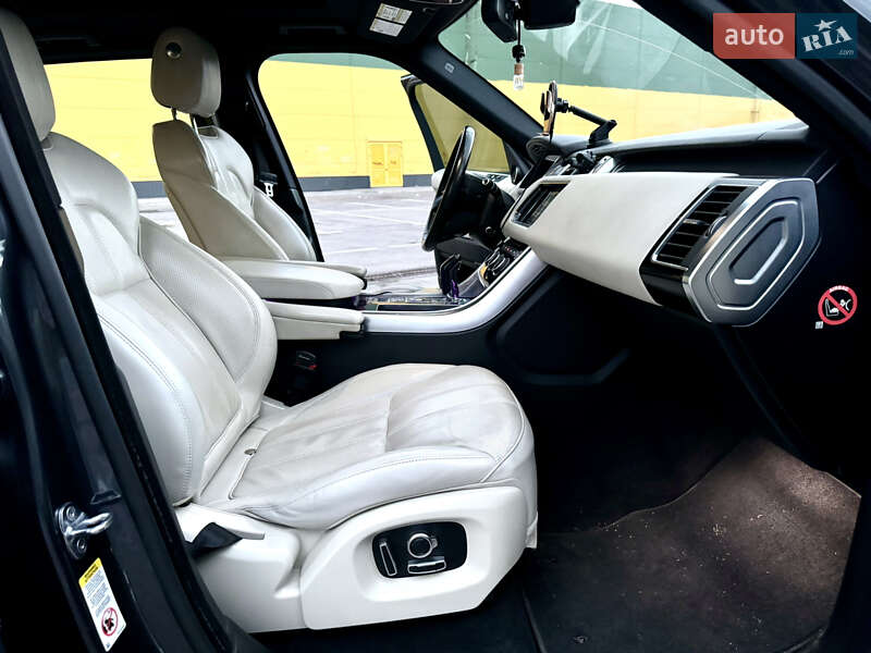 Внедорожник / Кроссовер Land Rover Range Rover Sport 2016 в Киеве