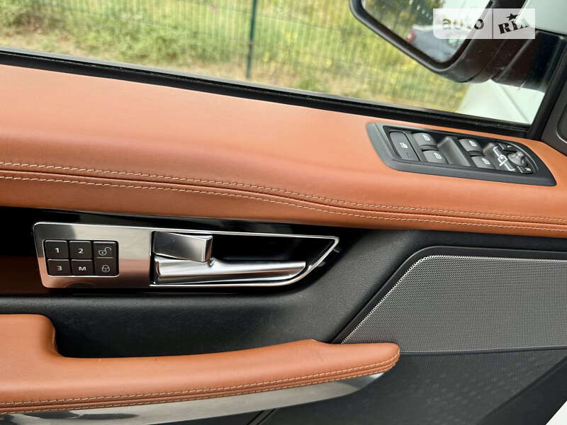Внедорожник / Кроссовер Land Rover Range Rover Sport 2011 в Днепре