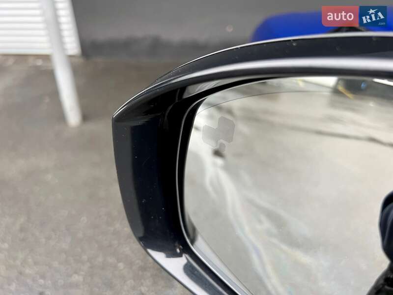 Внедорожник / Кроссовер Land Rover Range Rover Sport 2015 в Киеве