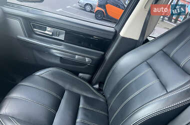 Внедорожник / Кроссовер Land Rover Range Rover Sport 2009 в 