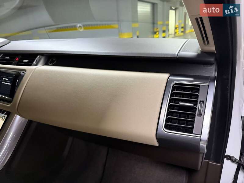 Внедорожник / Кроссовер Land Rover Range Rover Sport 2018 в Киеве