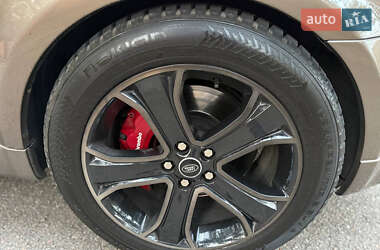 Внедорожник / Кроссовер Land Rover Range Rover Sport 2012 в 