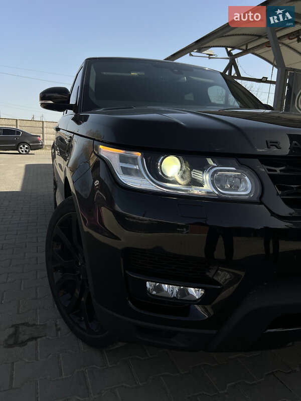Позашляховик / Кросовер Land Rover Range Rover Sport 2015 в Чернівцях
