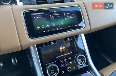 Позашляховик / Кросовер Land Rover Range Rover Sport 2021 в 