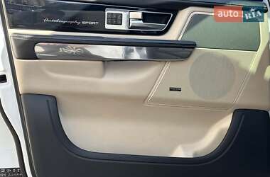 Внедорожник / Кроссовер Land Rover Range Rover Sport 2011 в 