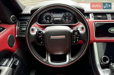 Позашляховик / Кросовер Land Rover Range Rover Sport 2018 в 