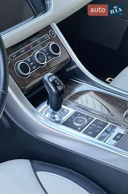 Позашляховик / Кросовер Land Rover Range Rover Sport 2013 в 