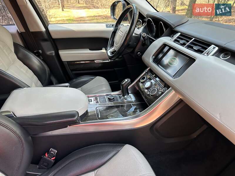 Внедорожник / Кроссовер Land Rover Range Rover Sport 2016 в Киеве