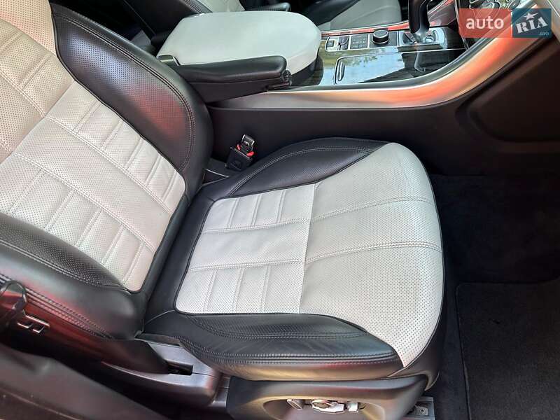 Внедорожник / Кроссовер Land Rover Range Rover Sport 2016 в Киеве