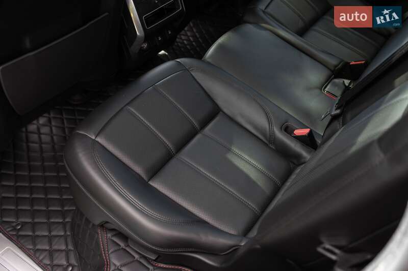 Внедорожник / Кроссовер Land Rover Range Rover Sport 2018 в Киеве