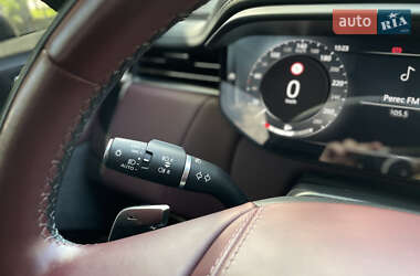 Позашляховик / Кросовер Land Rover Range Rover Sport 2023 в 