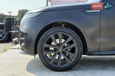 Внедорожник / Кроссовер Land Rover Range Rover Sport 2022 в 