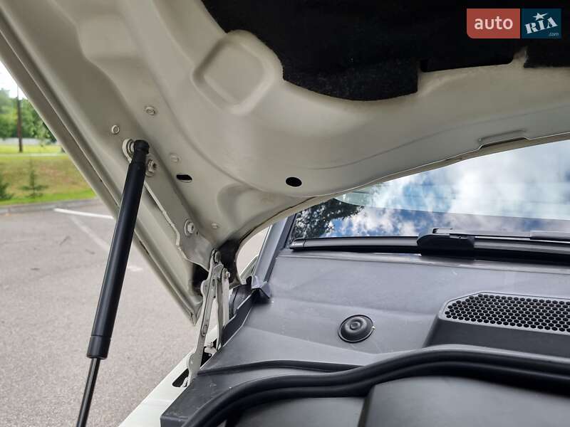 Внедорожник / Кроссовер Land Rover Range Rover Sport 2009 в Киеве