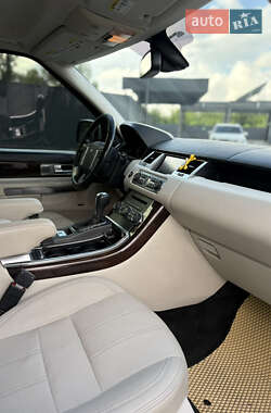 Внедорожник / Кроссовер Land Rover Range Rover Sport 2010 в 