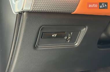 Внедорожник / Кроссовер Land Rover Range Rover Sport 2014 в 