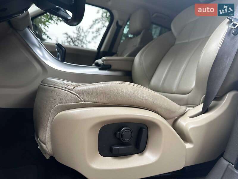 Внедорожник / Кроссовер Land Rover Range Rover Sport 2017 в Киеве