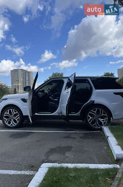 Внедорожник / Кроссовер Land Rover Range Rover Sport 2018 в 