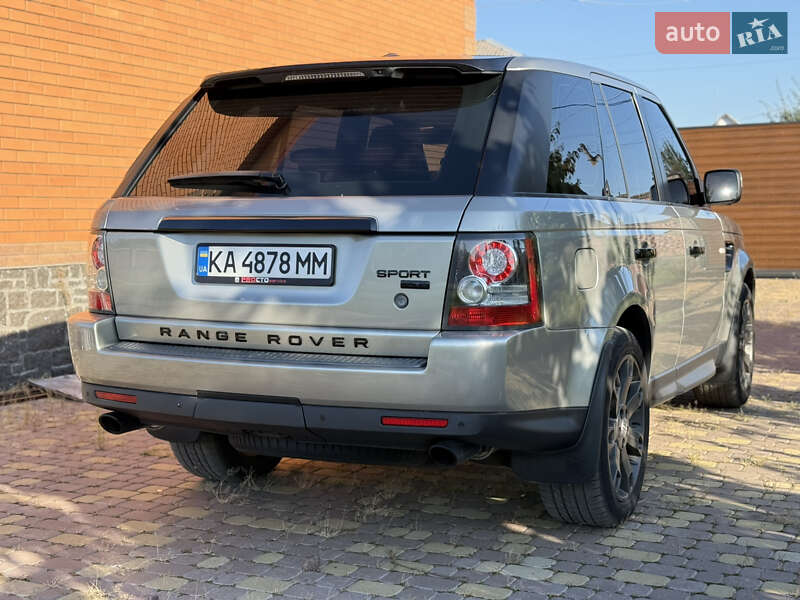 Внедорожник / Кроссовер Land Rover Range Rover Sport 2010 в Радомышле