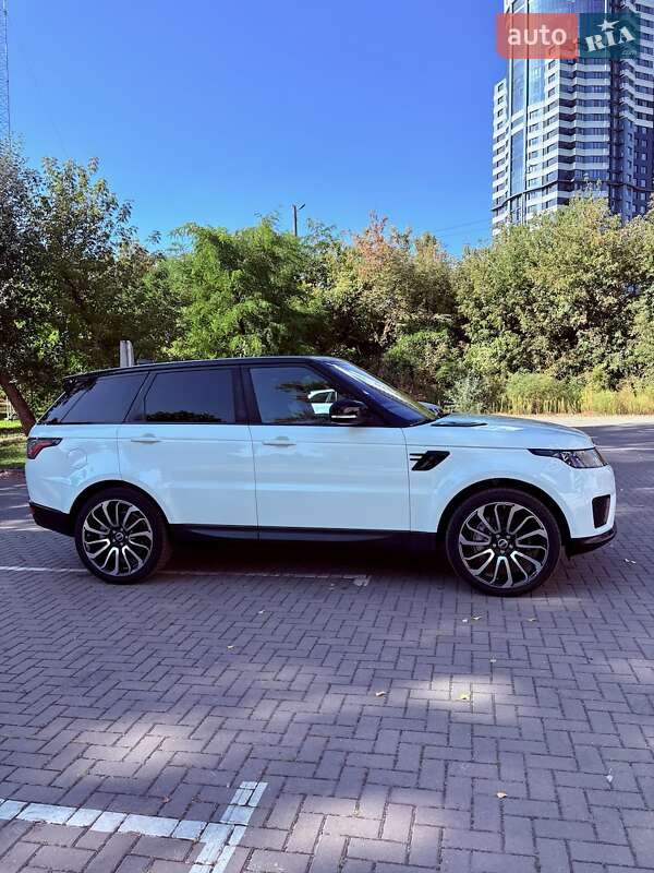 Внедорожник / Кроссовер Land Rover Range Rover Sport 2018 в Киеве фото 19 Внедорожник / Кроссовер Land Rover Range Rover Sport 2018 в Киеве