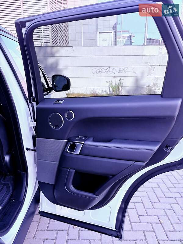 Внедорожник / Кроссовер Land Rover Range Rover Sport 2018 в Киеве фото 38 Внедорожник / Кроссовер Land Rover Range Rover Sport 2018 в Киеве