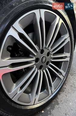 Внедорожник / Кроссовер Land Rover Range Rover Sport 2025 в 