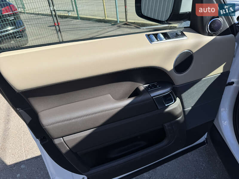 Внедорожник / Кроссовер Land Rover Range Rover Sport 2018 в Киеве фото 18 Внедорожник / Кроссовер Land Rover Range Rover Sport 2018 в Киеве