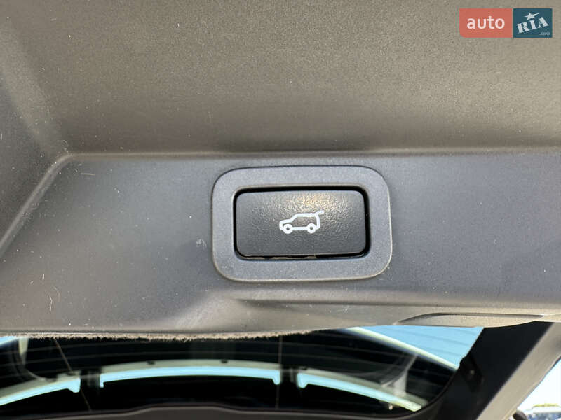 Внедорожник / Кроссовер Land Rover Range Rover Sport 2018 в Киеве фото 38 Внедорожник / Кроссовер Land Rover Range Rover Sport 2018 в Киеве