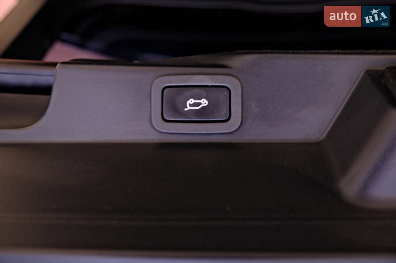 Внедорожник / Кроссовер Land Rover Range Rover Sport 2016 в Одессе