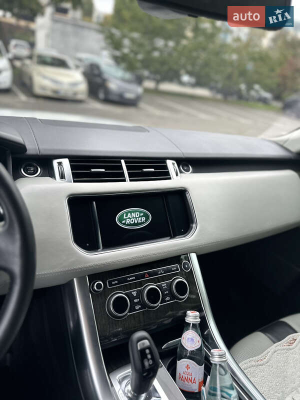 Внедорожник / Кроссовер Land Rover Range Rover Sport 2016 в Киеве