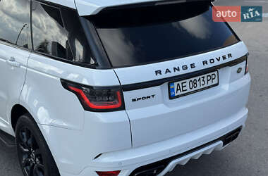 Внедорожник / Кроссовер Land Rover Range Rover Sport 2015 в 