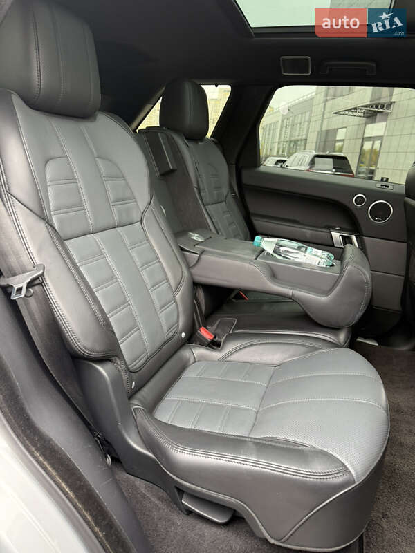 Внедорожник / Кроссовер Land Rover Range Rover Sport 2016 в Киеве