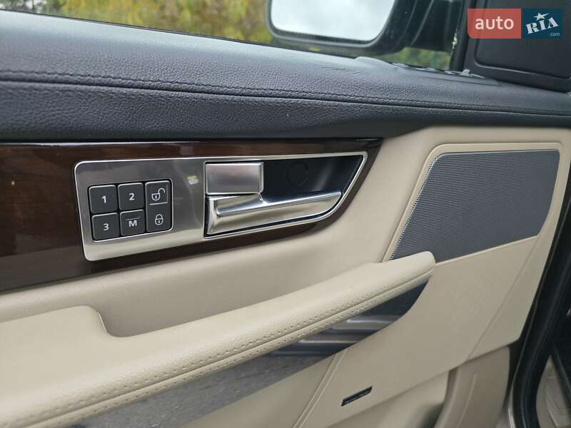 Внедорожник / Кроссовер Land Rover Range Rover Sport 2010 в Хмельницком