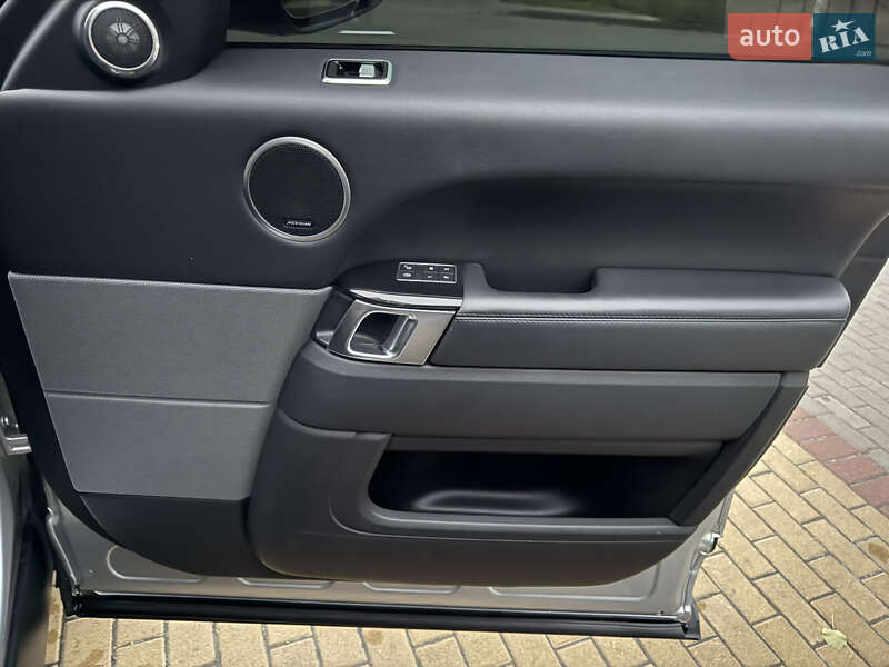 Внедорожник / Кроссовер Land Rover Range Rover Sport 2017 в Киеве фото 14 Внедорожник / Кроссовер Land Rover Range Rover Sport 2017 в Киеве